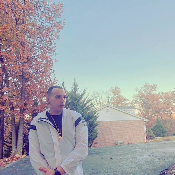 Meet your Posher, Devin - Picture 1 of 1